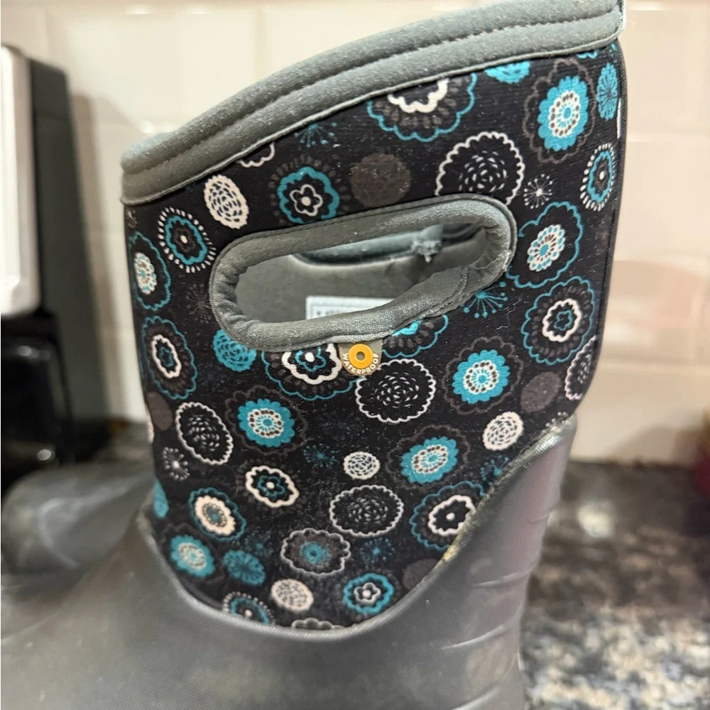 Bogs Kids Boots - Black and Teal Floral - Picture 6 of 12